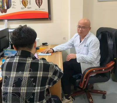 大理白族自治州|男科医师高朋磊：守护男性健康，专业男科诊疗